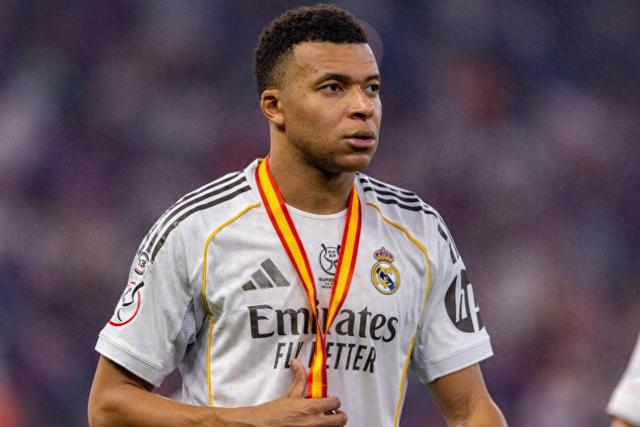 开云-姆巴佩加盟后皇马已丢7冠！金球奖遥遥无期，巴萨国内赛事夺4冠|基利安·姆巴佩|巴塞罗那|西班牙超级杯|巴黎圣日耳曼|国王杯_新浪体育_新浪新闻