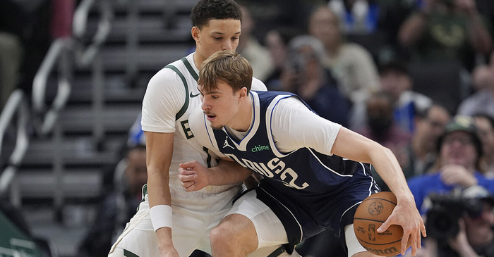 开云APP-罗林斯24+7+9弗拉格19+10 雄鹿大胜独行侠止住4连败|克里斯-米德尔顿|阿马里·威廉姆斯|克里斯·米德尔顿|密尔沃基雄鹿队|达拉斯独行侠队_新浪体育_新浪新闻